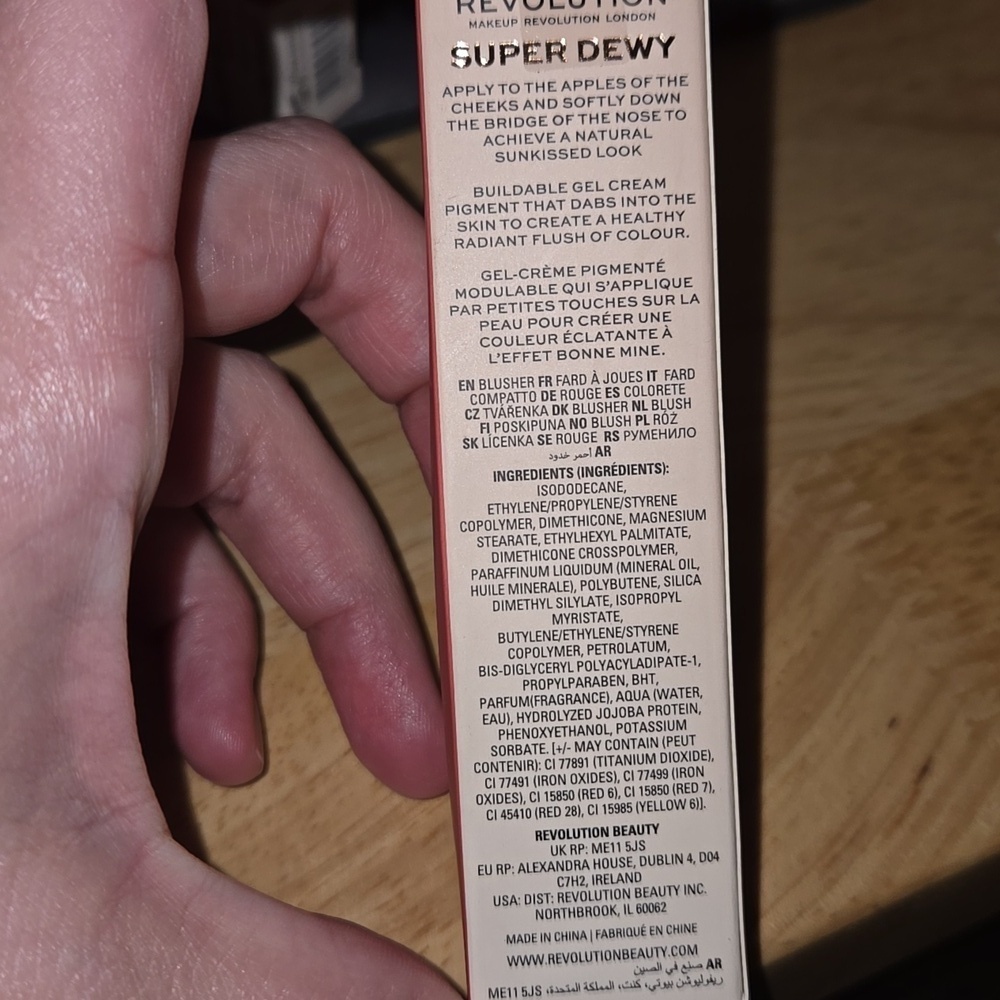 Revolution Super Dewy Liquid Blush - Flushig For You - Picture 2 of 4
